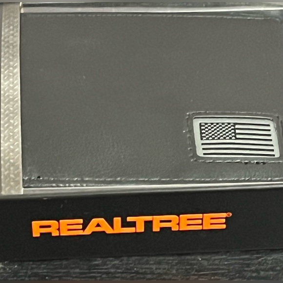 Men’s Realtree Black Bifold Wallet - Picture 5 of 5